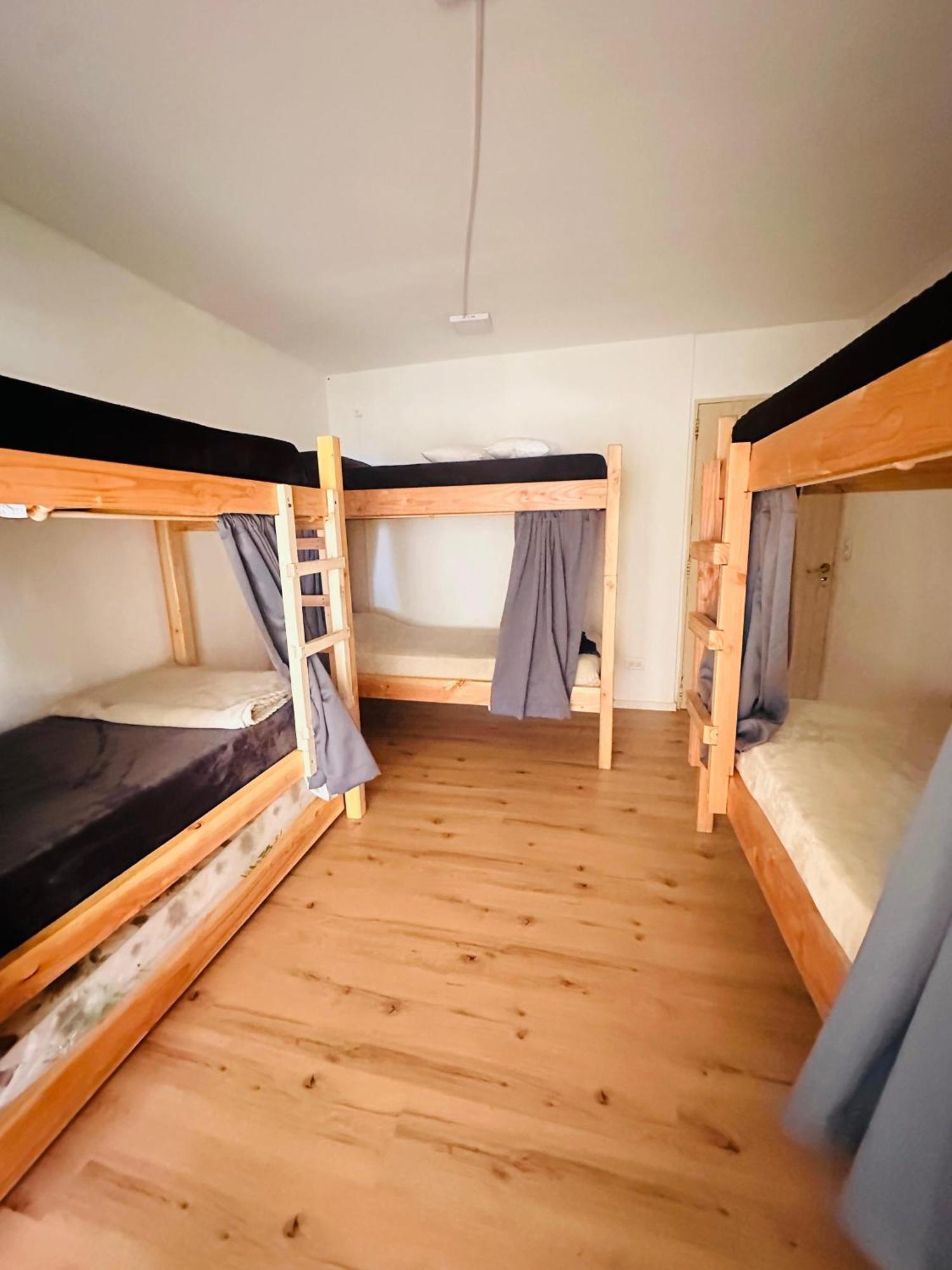 Travesia Sur Hostel 埃博森 外观 照片