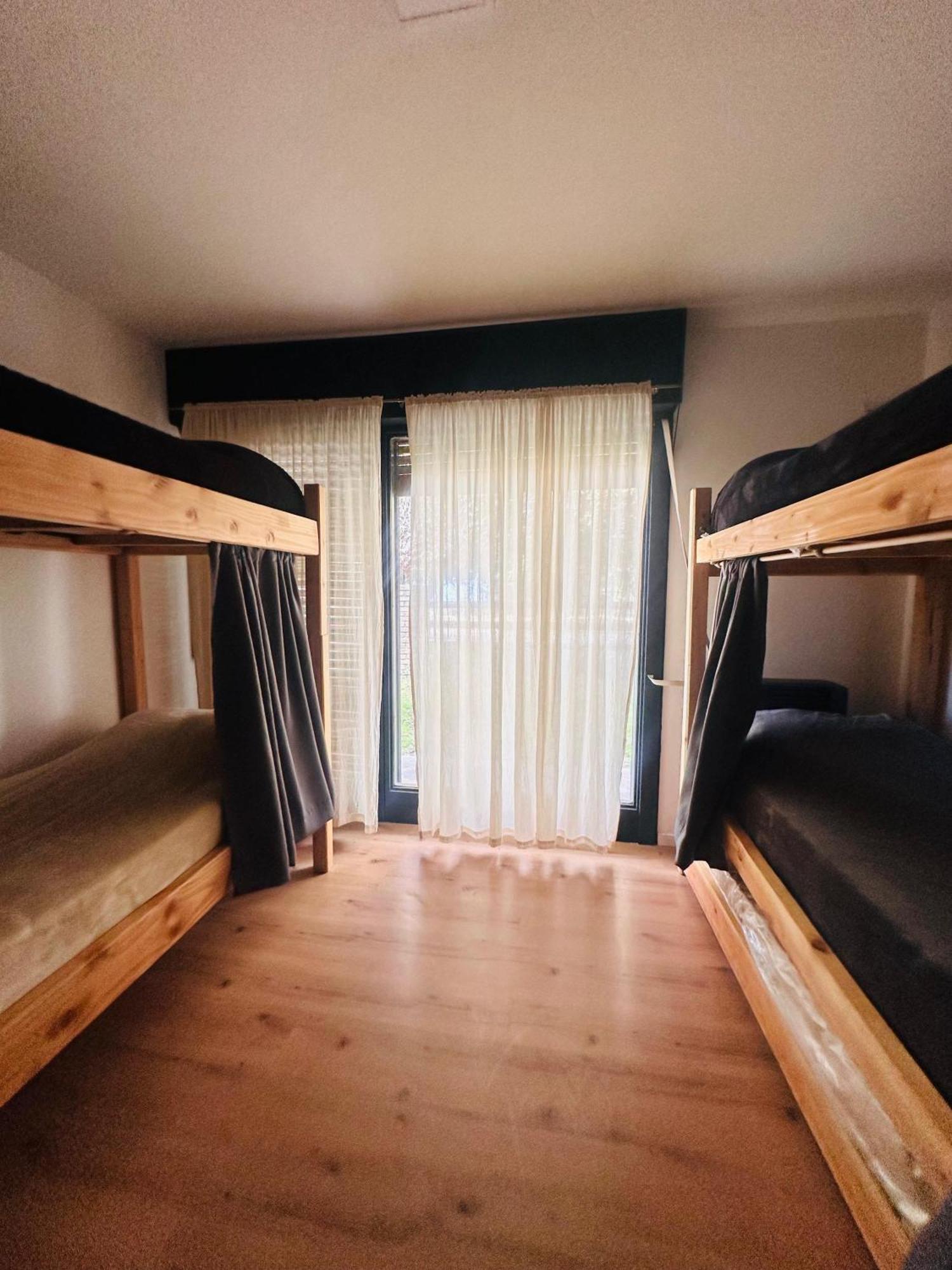 Travesia Sur Hostel 埃博森 外观 照片